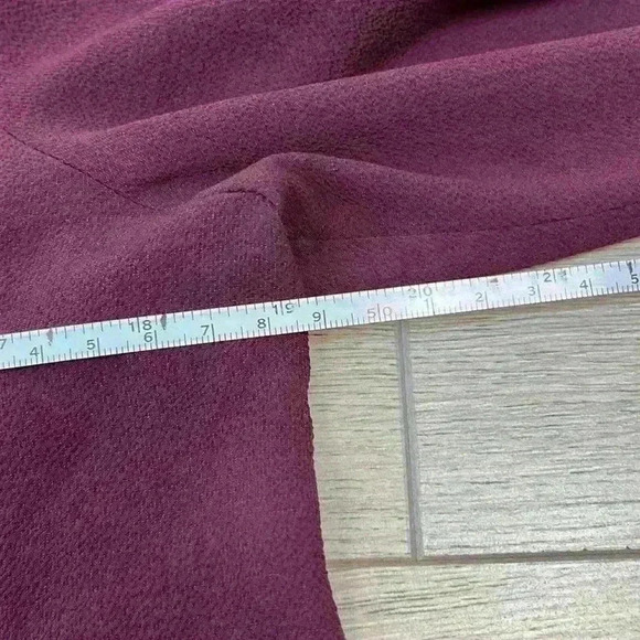 Apt. 9 Maroon Scoop Neck Blouse Size Small - Picture 7 of 9